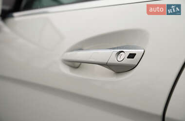 Седан Mercedes-Benz C-Class 2012 в 