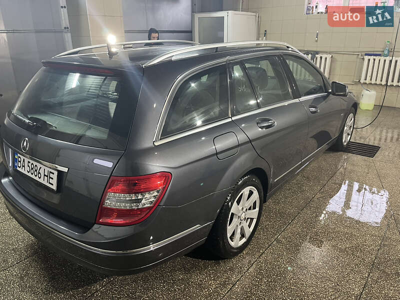 Универсал Mercedes-Benz C-Class 2010 в Гайвороне