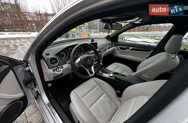 Седан Mercedes-Benz C-Class 2013 в Львове