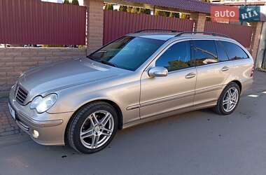 Універсал Mercedes-Benz C-Class 2005 в Києві