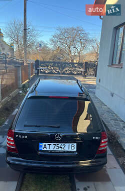 Универсал Mercedes-Benz C-Class 2005 в 