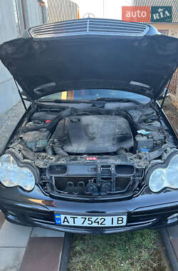 Универсал Mercedes-Benz C-Class 2005 в 