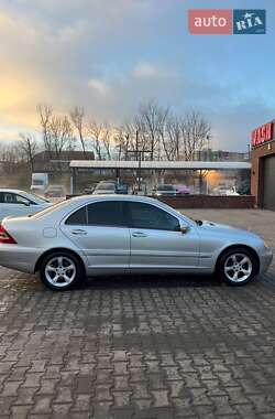 Седан Mercedes-Benz C-Class 2003 в 