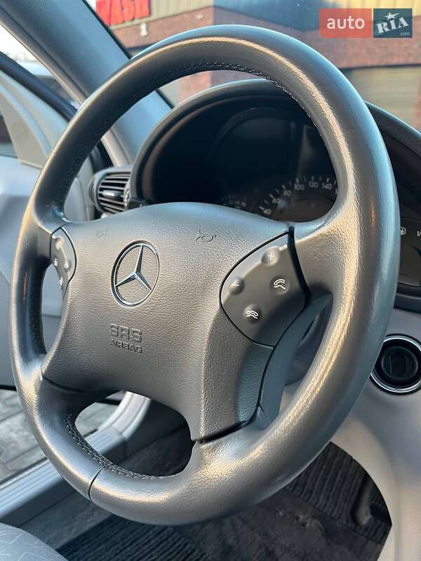 Седан Mercedes-Benz C-Class 2003 в Хмельницком
