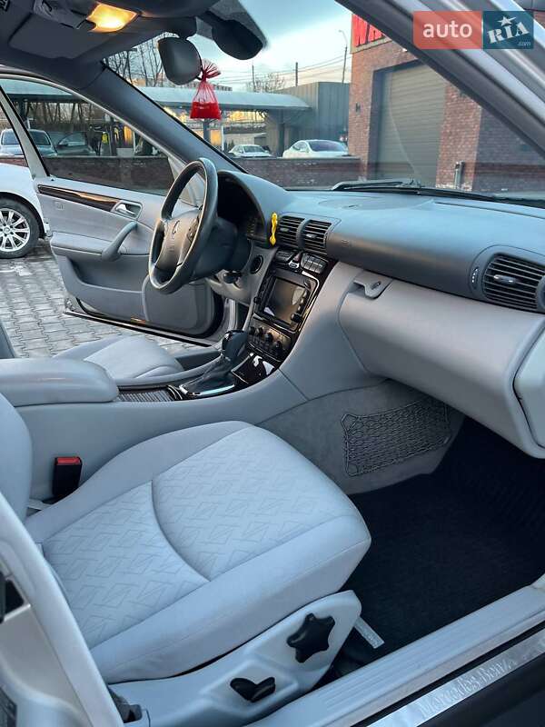 Седан Mercedes-Benz C-Class 2003 в Хмельницком