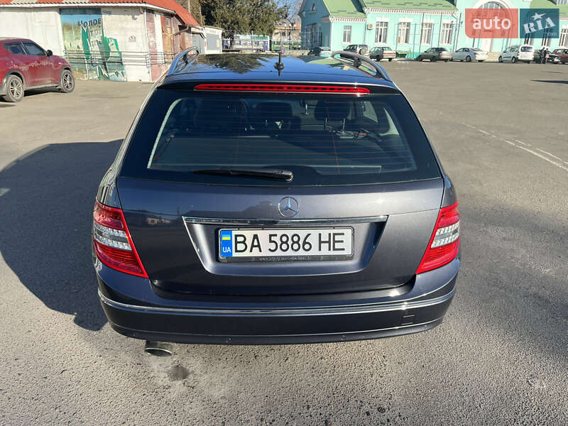 Универсал Mercedes-Benz C-Class 2010 в Гайвороне