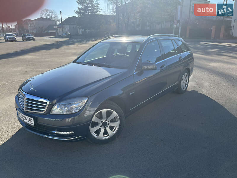Универсал Mercedes-Benz C-Class 2010 в Гайвороне
