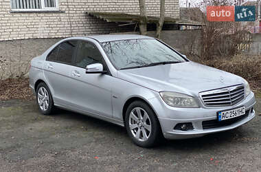 Седан Mercedes-Benz C-Class 2010 в Луцьку