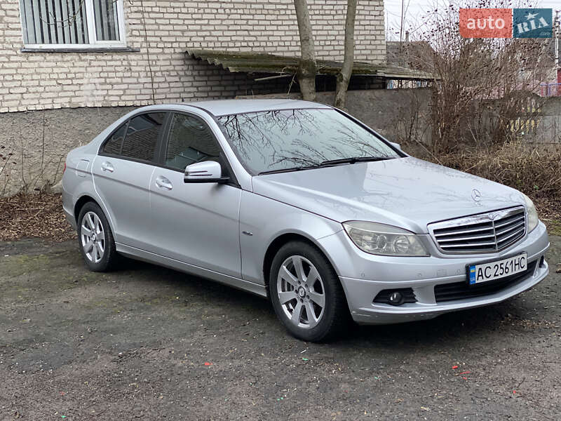 Седан Mercedes-Benz C-Class 2010 в 