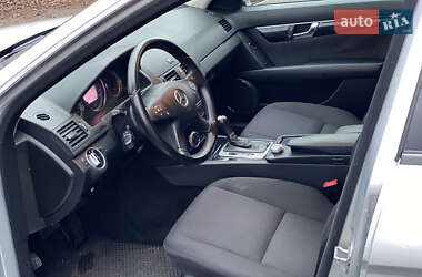Седан Mercedes-Benz C-Class 2010 в 