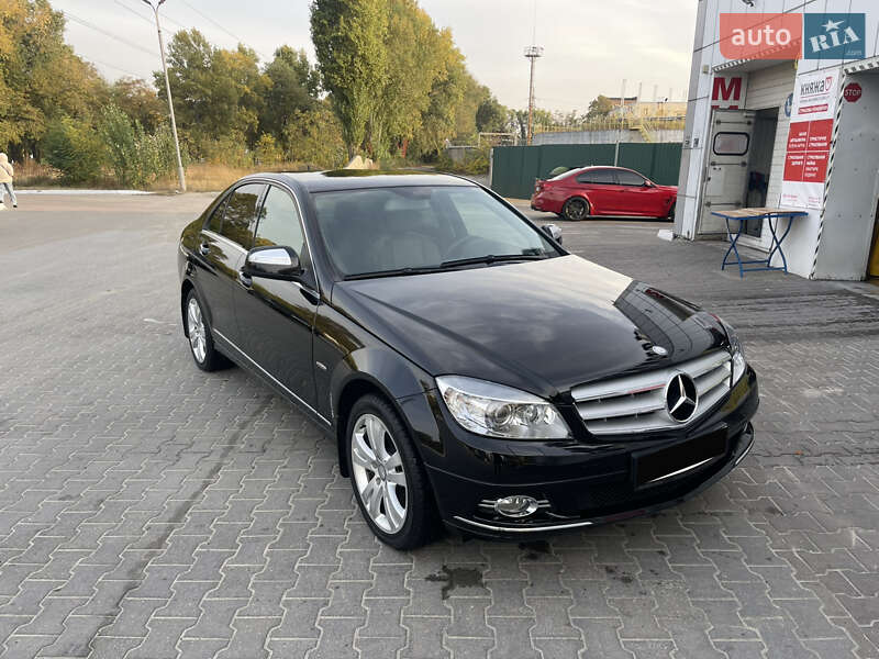Mercedes-Benz C-Class 2007