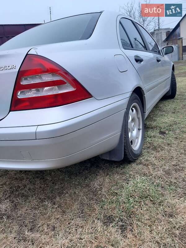 Седан Mercedes-Benz C-Class 2004 в Первомайську