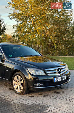 Универсал Mercedes-Benz C-Class 2011 в Нововолынске