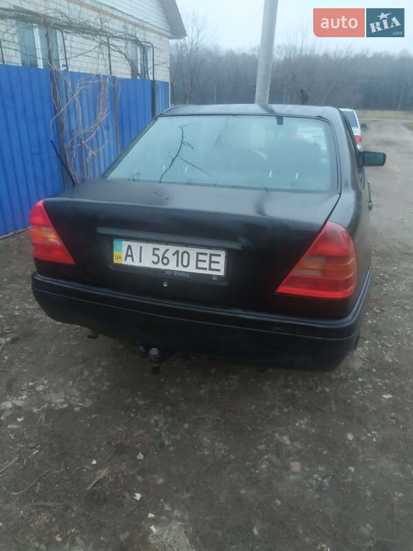 Седан Mercedes-Benz C-Class 1993 в Городне