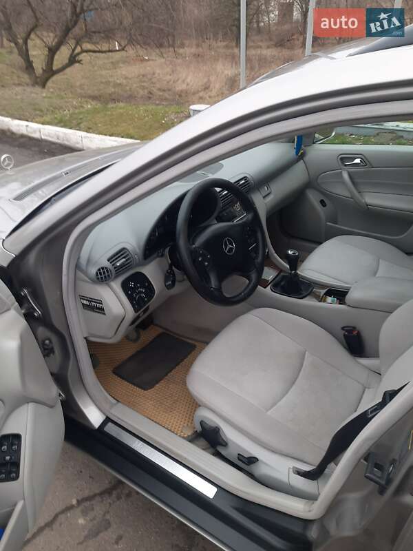 Універсал Mercedes-Benz C-Class 2006 в Лохвиці