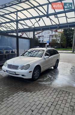 Универсал Mercedes-Benz C-Class 2004 в 