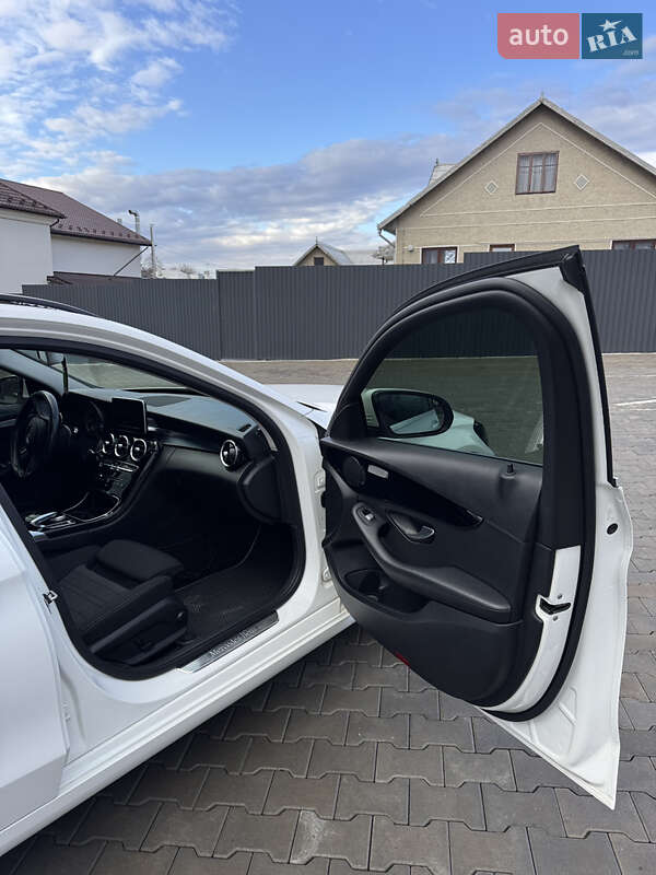 Универсал Mercedes-Benz C-Class 2014 в Черновцах