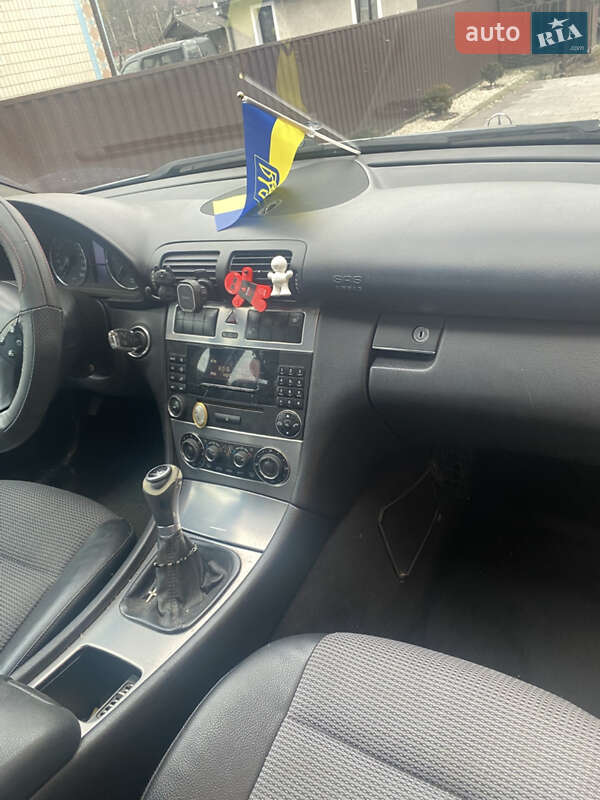 Универсал Mercedes-Benz C-Class 2004 в Ивано-Франковске