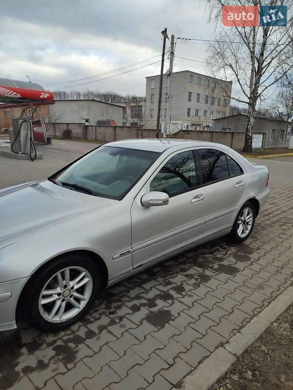 Седан Mercedes-Benz C-Class 2003 в Коростене