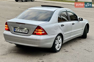 Седан Mercedes-Benz C-Class 2002 в Черкасах