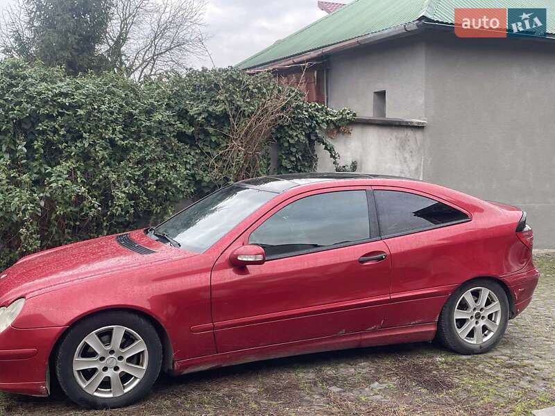 Купе Mercedes-Benz C-Class 2001 в Ужгороді