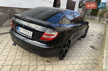 Купе Mercedes-Benz C-Class 2004 в 