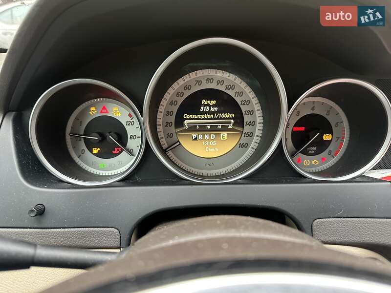 Седан Mercedes-Benz C-Class 2011 в Львове