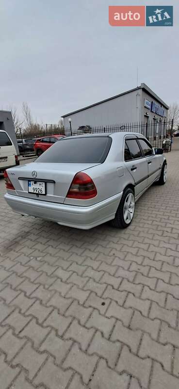 Седан Mercedes-Benz C-Class 1998 в Киеве