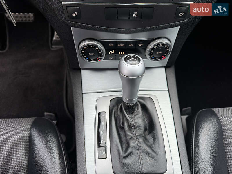 Универсал Mercedes-Benz C-Class 2010 в Киеве фото 29 Универсал Mercedes-Benz C-Class 2010 в Киеве