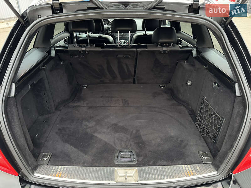 Универсал Mercedes-Benz C-Class 2010 в Киеве фото 31 Универсал Mercedes-Benz C-Class 2010 в Киеве