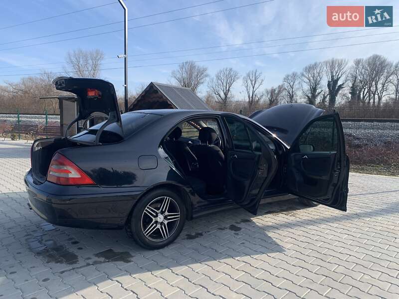 Седан Mercedes-Benz C-Class 2006 в Виноградові