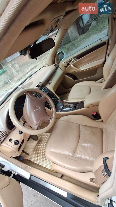 Универсал Mercedes-Benz C-Class 2004 в Ивано-Франковске фото 4 Универсал Mercedes-Benz C-Class 2004 в Ивано-Франковске