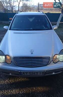 Универсал Mercedes-Benz C-Class 2002 в Делятине