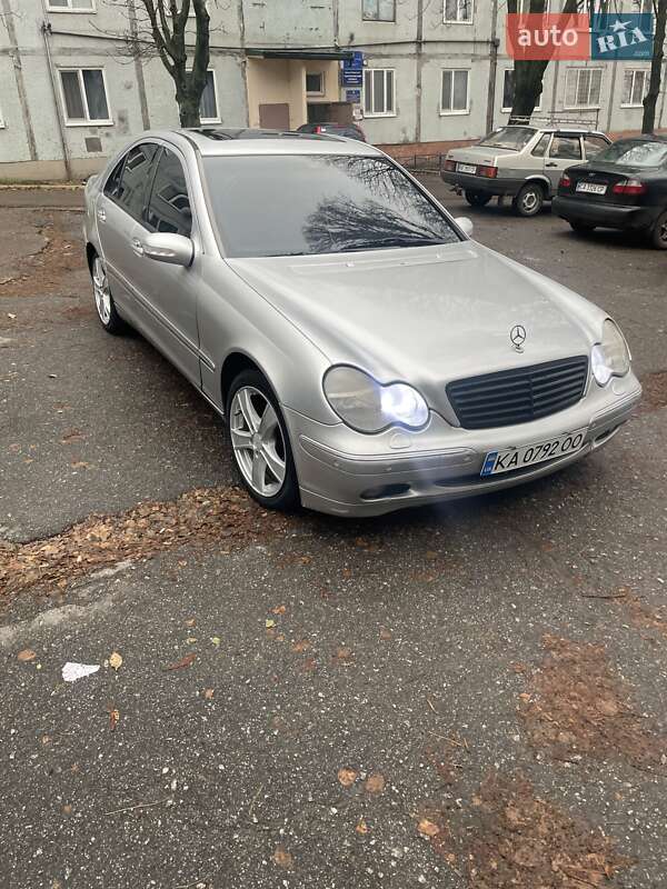 Седан Mercedes-Benz C-Class 2000 в Києві