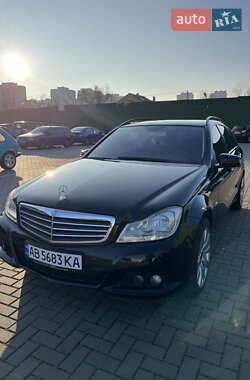 Універсал Mercedes-Benz C-Class 2012 в Києві