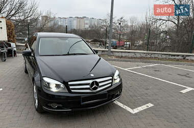 Седан Mercedes-Benz C-Class 2010 в Києві