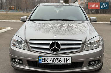 Седан Mercedes-Benz C-Class 2008 в Ровно