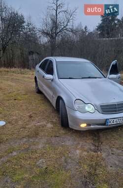 Седан Mercedes-Benz C-Class 2001 в Києві