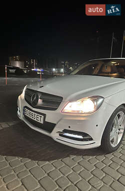 Седан Mercedes-Benz C-Class 2013 в Львові