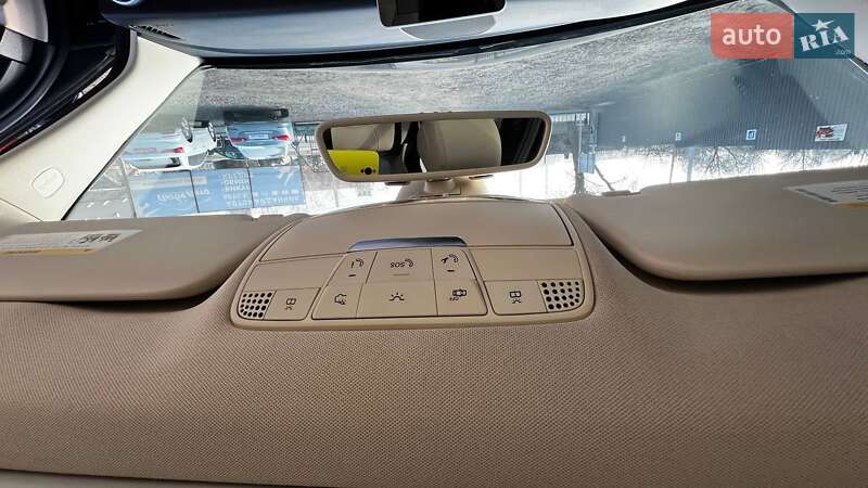 Седан Mercedes-Benz C-Class 2017 в Львове