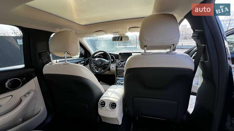 Седан Mercedes-Benz C-Class 2017 в Львове