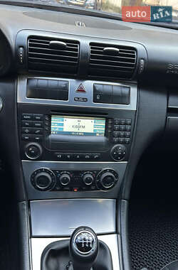 Универсал Mercedes-Benz C-Class 2006 в 