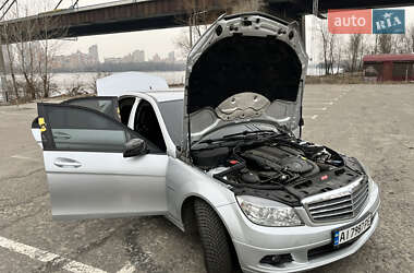 Седан Mercedes-Benz C-Class 2010 в Києві