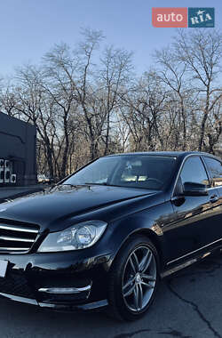 Седан Mercedes-Benz C-Class 2013 в Кривому Розі