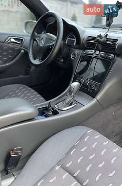 Купе Mercedes-Benz C-Class 2003 в 