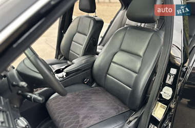 Седан Mercedes-Benz C-Class 2010 в 
