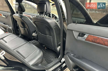 Седан Mercedes-Benz C-Class 2010 в 