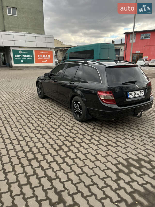 Универсал Mercedes-Benz C-Class 2008 в Львове