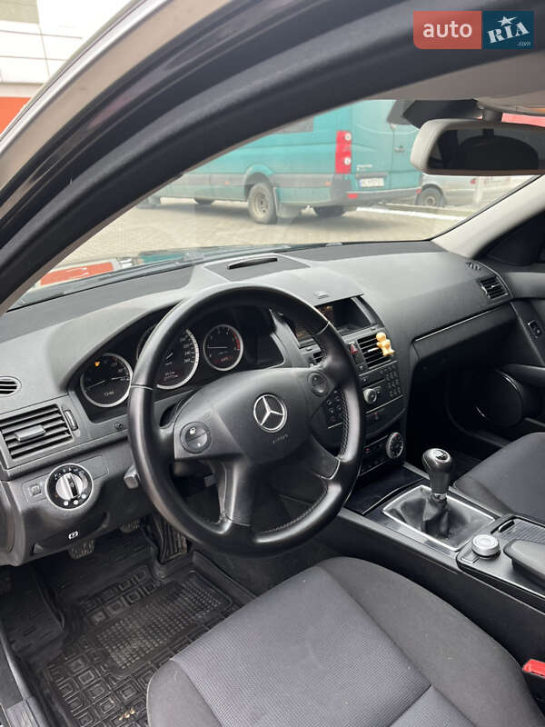 Универсал Mercedes-Benz C-Class 2008 в Львове