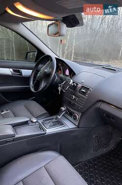Седан Mercedes-Benz C-Class 2011 в 